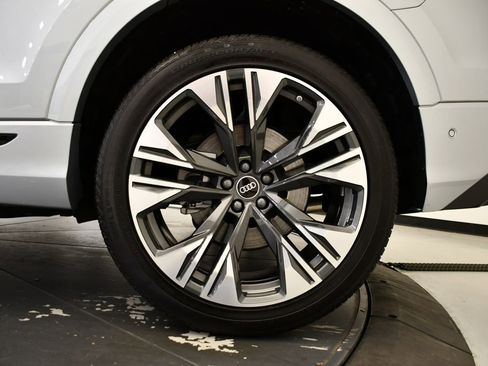 Used 2025 Audi Q8 Premium Plus image 14