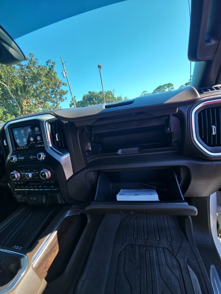 Used 2020 GMC Sierra 1500 SLT w/ SLT Premium Plus Package AWD/4WD image 26