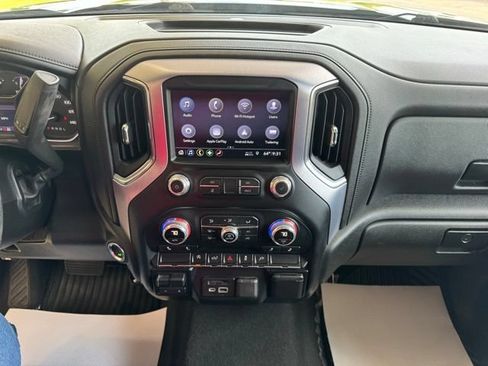 Used 2019 GMC Sierra 1500 SLE w/ SLE Value Package AWD/4WD image 24