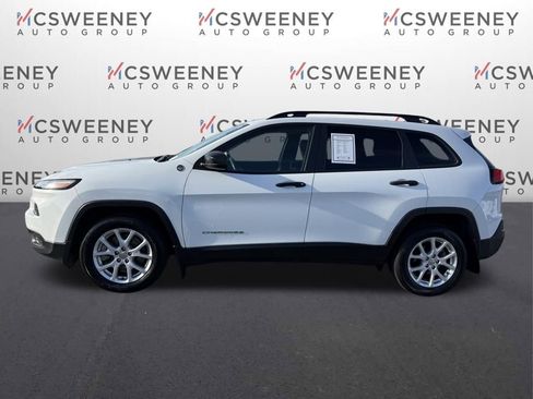 Used 2016 Jeep Cherokee Sport image 2