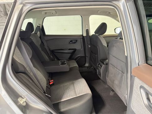 Used 2021 Nissan Rogue S image 15