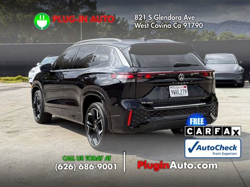 Used 2026 Volkswagen Tiguan SEL R-Line AWD/4WD image 2