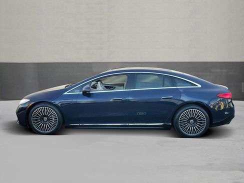 Used 2023 Mercedes-Benz EQS 450+ Sedan image 3