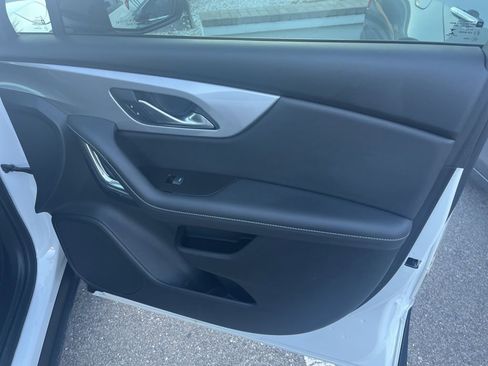 Used 2023 Chevrolet Blazer LT w/ Driver Confidence Package image 6