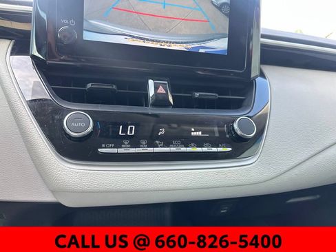 Used 2025 Toyota Corolla LE FWD image 14