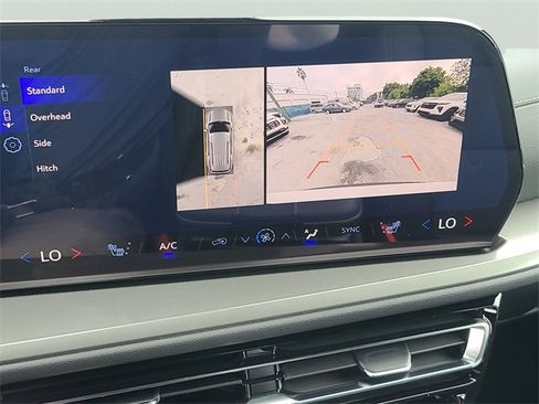 New 2026 Chevrolet Traverse LT w/ Midnight/Sport Edition image 33