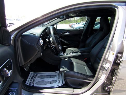 Used 2019 Mercedes-Benz GLA 45 AMG 4MATIC image 17