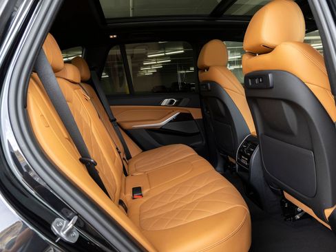 Used 2023 BMW X5 sDrive40i w/ M Sport Package RWD image 24