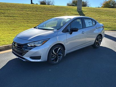 New 2025 Nissan Versa SR w/ Trunk Package
