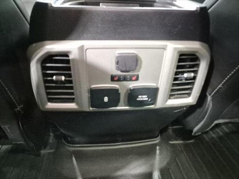 Used 2019 Ford F150 Lariat w/ Equipment Group 502A Luxury image 23