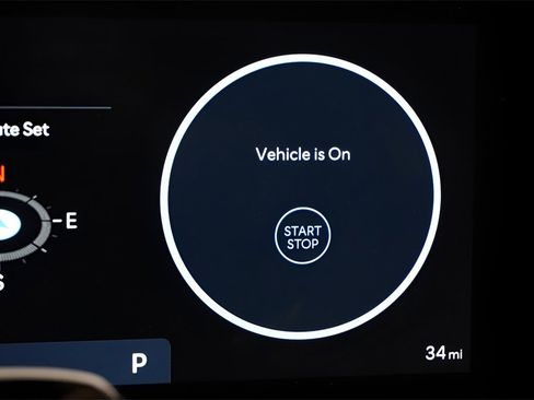 New 2025 Hyundai Tucson Limited image 17