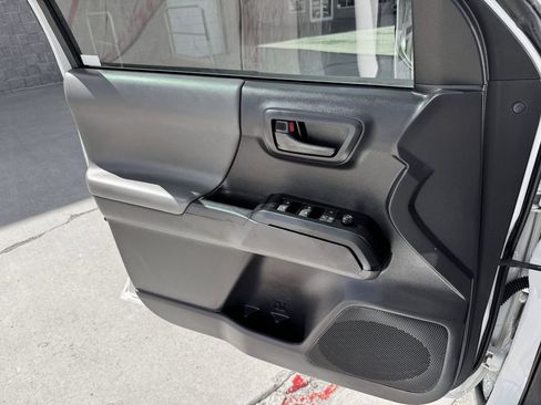 Used 2023 Toyota Tacoma SR AWD/4WD image 12