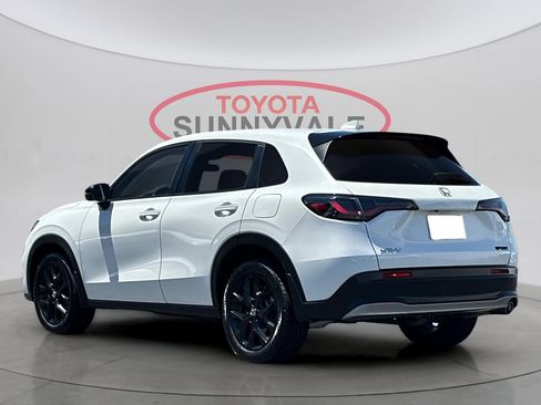 Used 2023 Honda HR-V Sport image 7