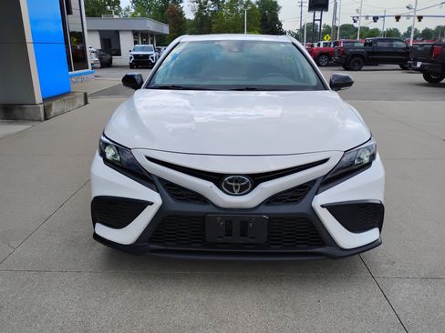 Used 2022 Toyota Camry SE AWD/4WD image 14
