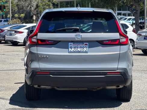 Used 2024 Honda CR-V EX-L image 5