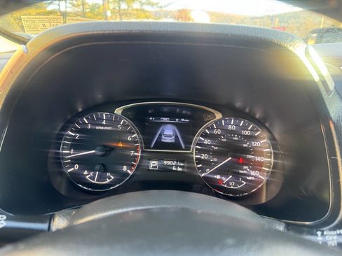 Used 2015 Nissan Pathfinder SV w/ Cargo Package image 15