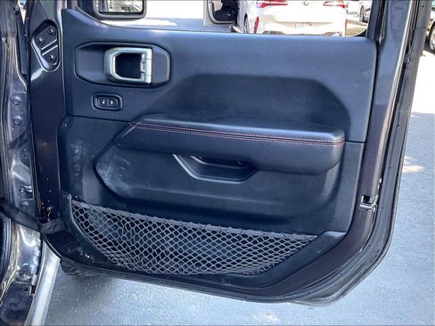 Used 2018 Jeep Wrangler Unlimited Rubicon w/ Steel Bumper Group AWD/4WD image 25