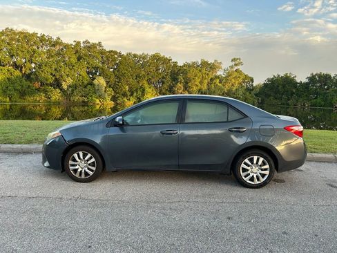 Used 2015 Toyota Corolla LE FWD image 3