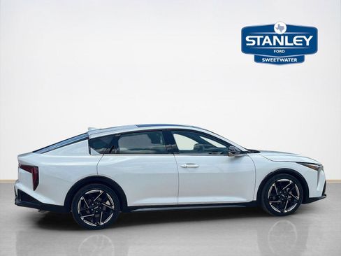 Used 2025 Kia K4 GT-Line w/ GT-Line Premium Package FWD image 9