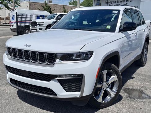 New 2026 Jeep Grand Cherokee Limited AWD/4WD image 3