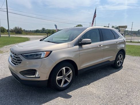 Used 2020 Ford Edge Titanium w/ Equipment Group 301A AWD/4WD image 4