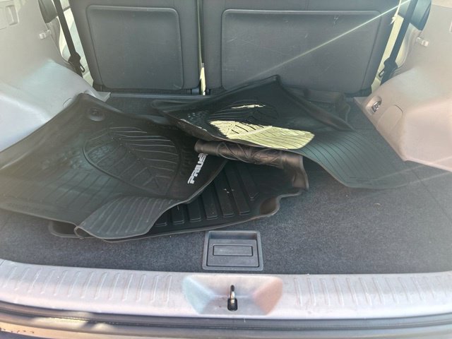 Used 2017 Toyota Prius V Three FWD image 18