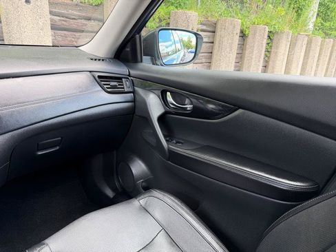 Used 2019 Nissan Rogue SL w/ Premium Package AWD/4WD image 13