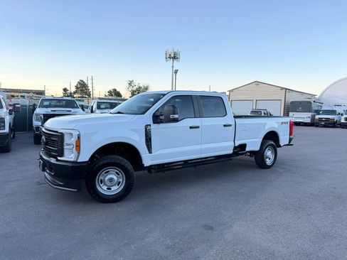 Used 2023 Ford F250 XL w/ FX4 Off-Road Package AWD/4WD image 2