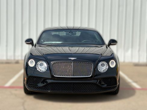 Used 2017 Bentley Continental GT image 3