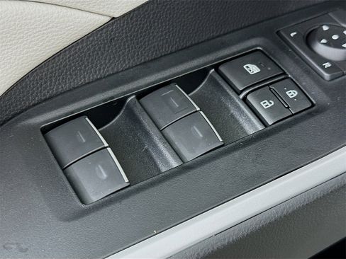 New 2025 Toyota RAV4 XLE image 17