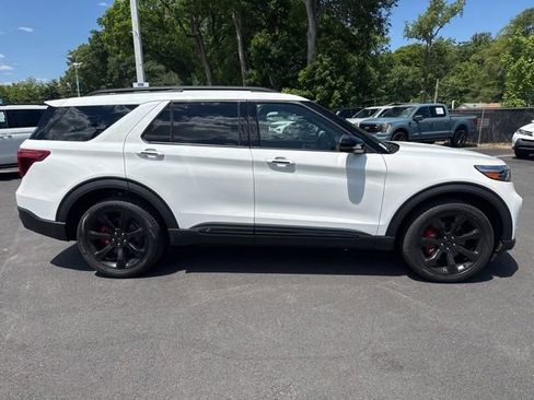 Certified 2023 Ford Explorer ST w/ Equipment Group 401A AWD/4WD image 9