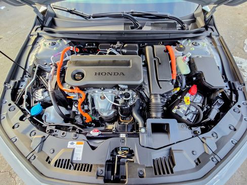 Used 2025 Honda Accord Sport image 49