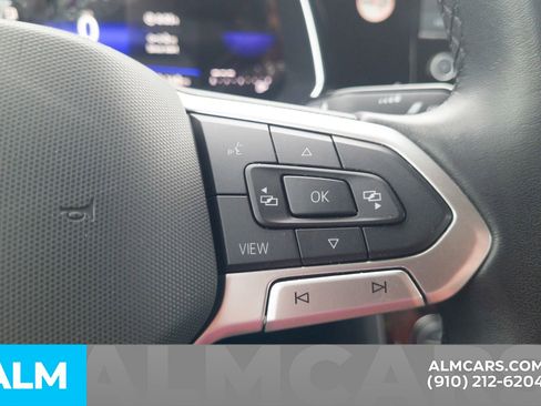 Used 2024 Volkswagen Jetta SE image 27