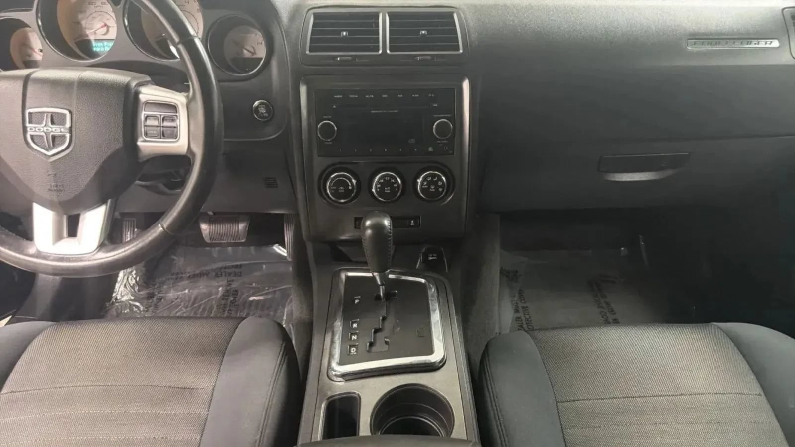 Used 2014 Dodge Challenger SXT RWD image 12