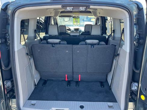 Used 2017 Ford Transit Connect XLT image 18