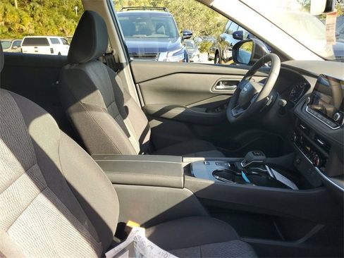 New 2026 Nissan Rogue SV image 32