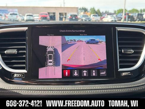 Used 2021 Chrysler Pacifica Limited w/ Premium & Safety Sphere Group AWD/4WD image 20