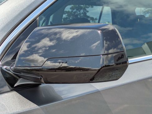 Used 2020 Chevrolet Traverse LS FWD image 33
