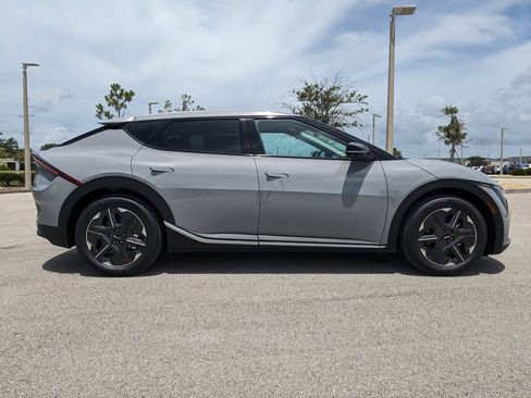New 2025 Kia EV6 Light RWD image 4