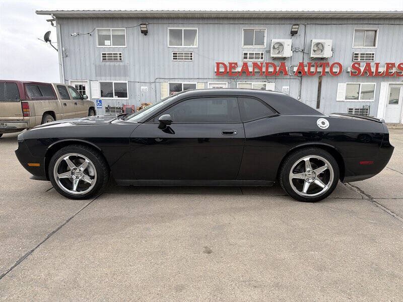 Used 2009 Dodge Challenger R/T RWD image 3