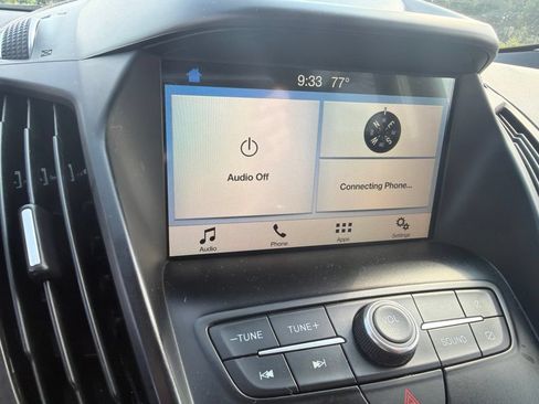 Used 2019 Ford Escape SE FWD image 14