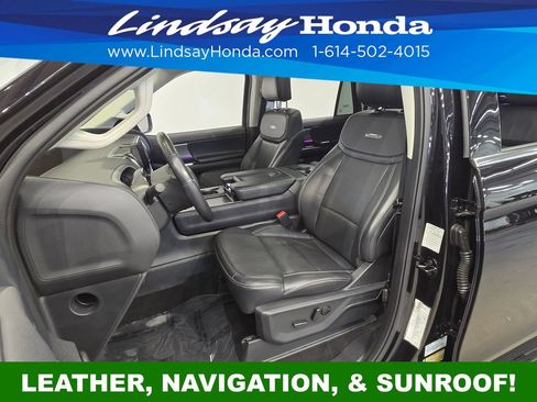 Used 2025 Ford Expedition Max Platinum AWD/4WD image 11
