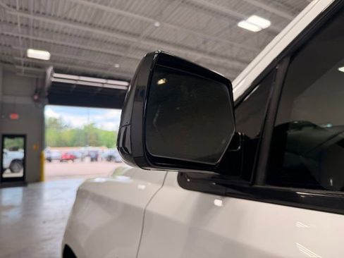 Used 2019 Chevrolet Tahoe Premier AWD/4WD image 14