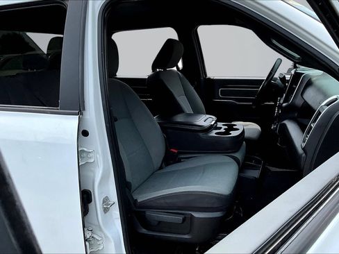 Used 2022 RAM 2500 Big Horn w/ Cold Weather Group AWD/4WD image 27