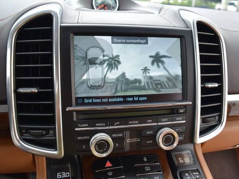 Used 2013 Porsche Cayenne Diesel AWD/4WD image 62
