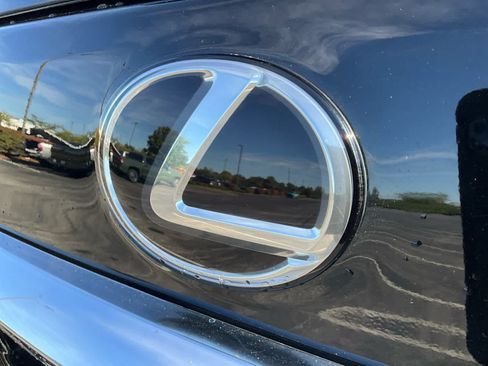 Used 2023 Lexus GX 460 Premium w/ Premium Package AWD/4WD image 15