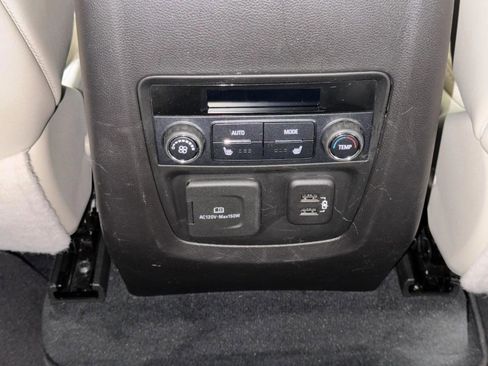 Used 2022 Buick Enclave Premium w/ Experience Buick Package image 13