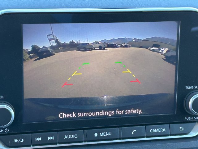 Used 2024 Nissan Rogue S FWD image 13
