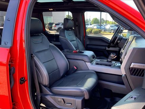 Used 2018 Ford F150 Raptor w/ Equipment Group 802A Luxury AWD/4WD image 9