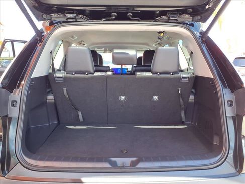Used 2025 Toyota Grand Highlander FWD image 6